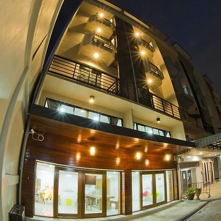 Thanabhumi Bangkok Exterior photo